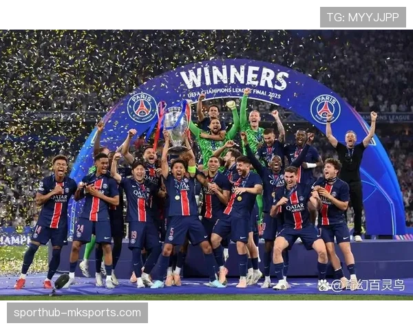 欧冠半决赛巴黎七球狂胜布雷斯特 克瓦拉茨赫利亚传射建功