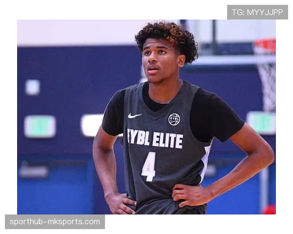 克里斯托弗签约背景 深圳为季后赛储备后手变招